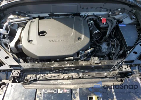 2022 Volvo Xc60 B6 R-Design из США, поврежденный, VIN YV4062RMXN1941583